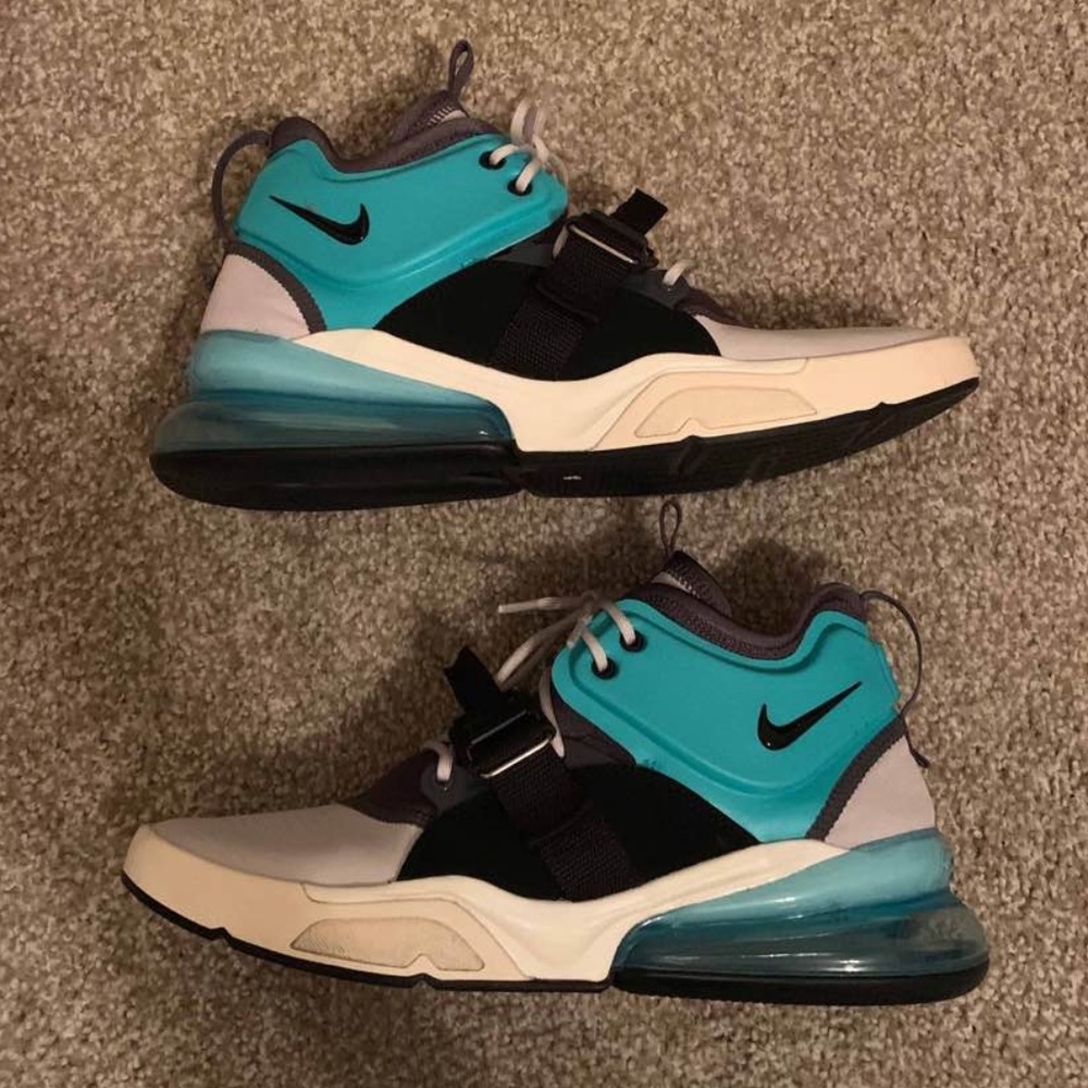 Nike Air Force 270 Hyper Jade